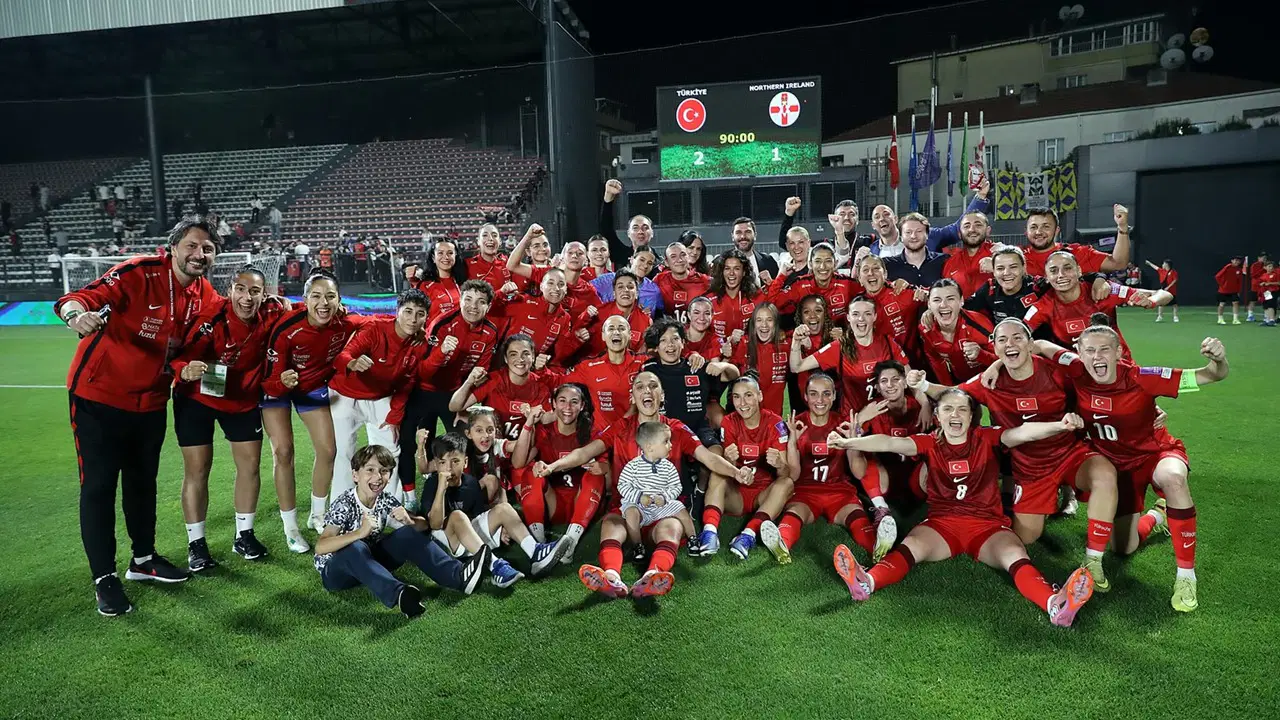 A Milli Kadın Futbol Takımı'nın Play-off Mücadelesi ve Aday Kadro Detayları