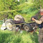 Traktörün altında kalan sürücü hayatını kaybetti