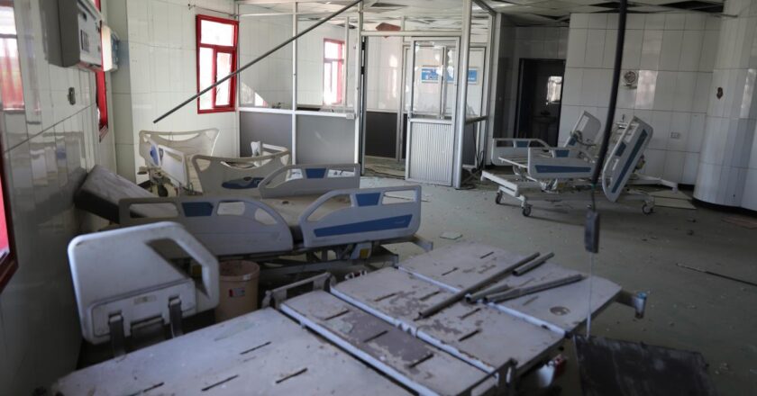 Katil İsrail Gazze’de 10 hastane ve kliniğe saldırdı