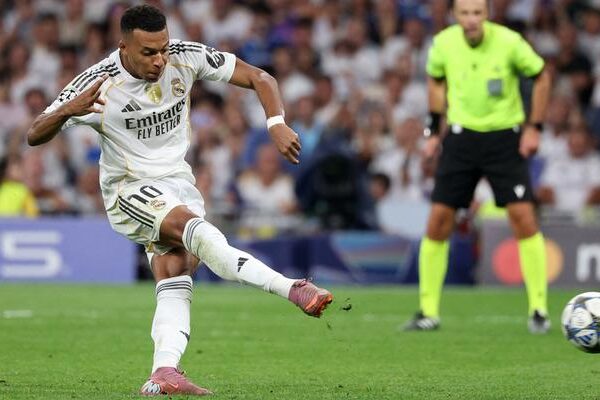 Real Madrid, Şampiyonlar Ligi’nin ilk haftasında sürprize izin vermedi! Mbappe penaltılarla işi bitirdi –