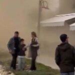 Yer: Silivri! Faciadan dönüldü: Kopan kaya parçaları çay bahçesine düştü