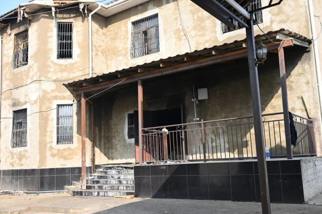 Kazakistan'da bir evde meydana gelen olay faciayla sonuçlandı: 9'u çocuk 12 kişi hayatını kaybetti.