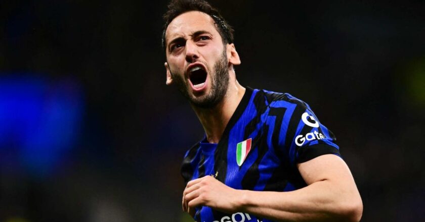 İtalya Serie A’da Ekim ayında gösterdiği performansla dikkatleri çeken Hakan Çalhanoğlu’na özel ödül! –