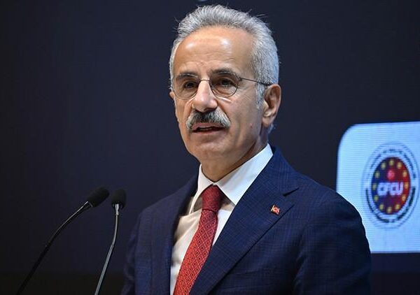 Bakan Uraloğlu: Bizim yaptıklarımıza şaşırıyorlar