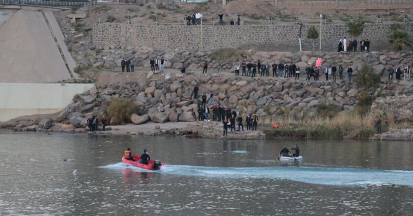 Suya düşen çocuk, terliğini alırken kayboldu